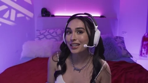 Transfixed: Foot Fetish Gamer Fucks Female