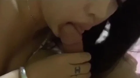 Ninfomaniac Asiatic tranny cocksucker not ever Stop Sucki