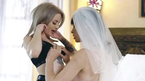 TransFixed.com: 69 petite Korra Del Rio in sexy stockings