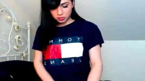 beauty lady-man Plays bushy penis