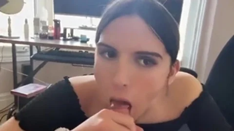 Taylor Maxx Pov Trans irrumation Facial