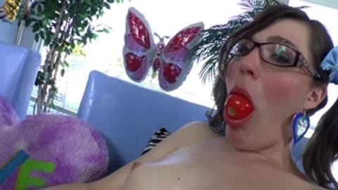 Transsexualangel.com - Stefani Special fisting