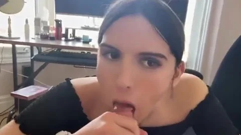 Taylor Maxx Pov Trans irrumation Facial