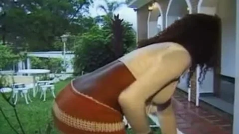Lady With large ass With A lad